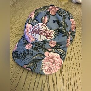 LA Lakers women’s hat